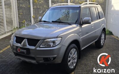 Mitsubishi tr4 2012 2.0 automatica suv pajero veiculos carros usados venda seminovo kaizen motors 1