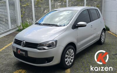 Vw volks fox 2014 trend 1.0 flex hatch carros veiculos usados a venda kaizen motors